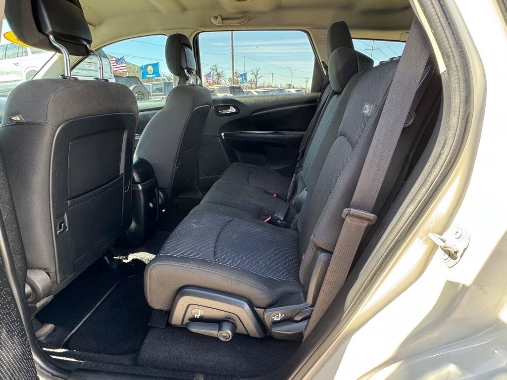 Used 2018 Dodge Journey SXT w/ Premium Group FWD image 8