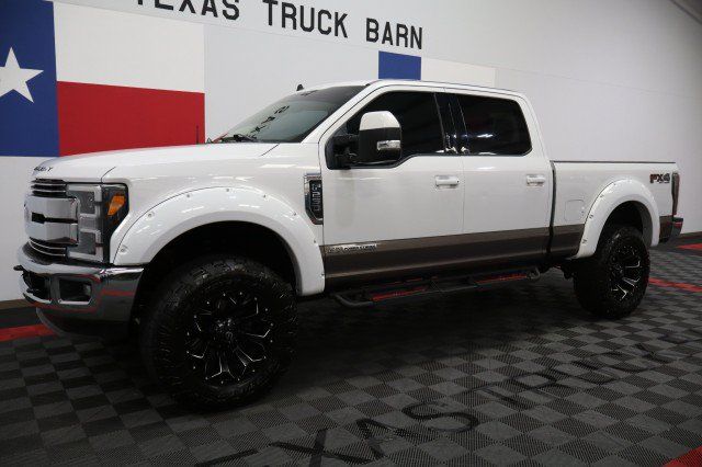 Used 2019 Ford F250 Lariat w/ Lariat Value Package AWD/4WD image 3