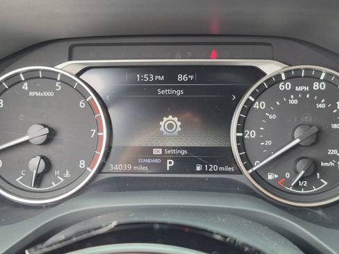 Used 2023 Nissan Rogue SV FWD image 32