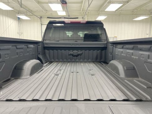 Used 2024 Chevrolet Silverado 2500 LTZ w/ LTZ Convenience Package image 24