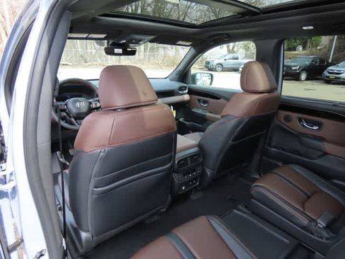 New 2026 Honda Pilot TrailSport image 17