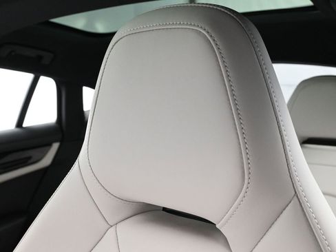 Certified 2026 Porsche Panamera image 19