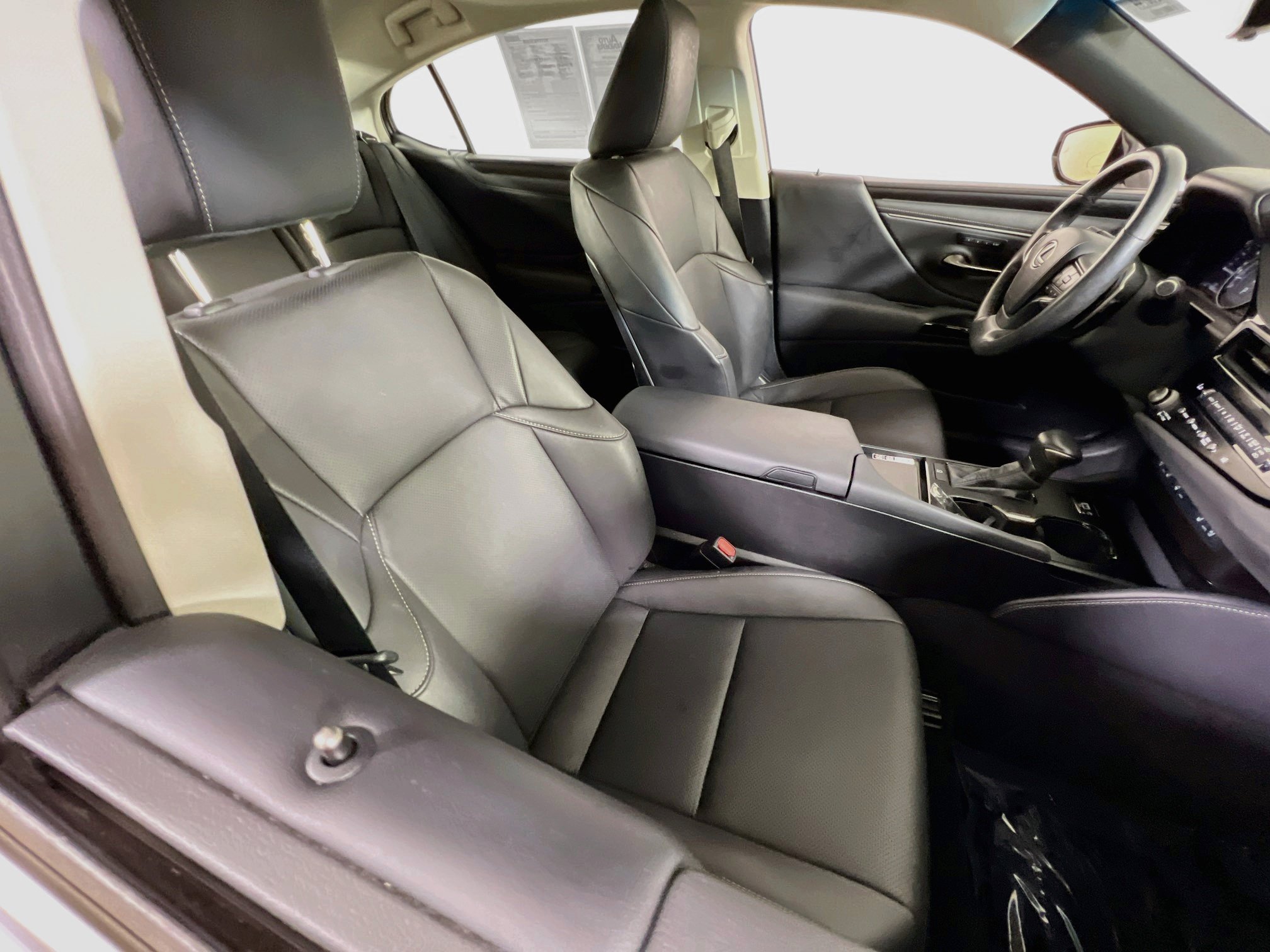 Used 2024 Lexus ES 350 w/ Premium Package FWD image 27