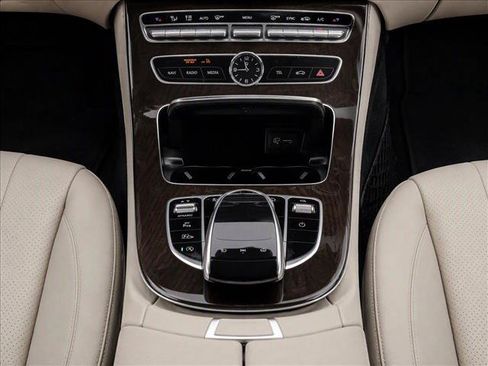 Certified 2019 Mercedes-Benz E 300 image 19
