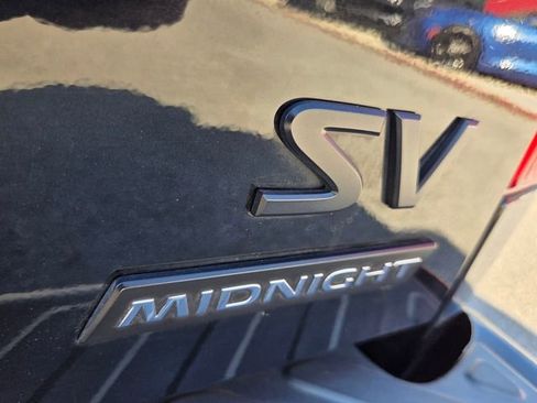 Used 2021 Nissan Frontier SV w/ Midnight Edition Floor Mats image 16