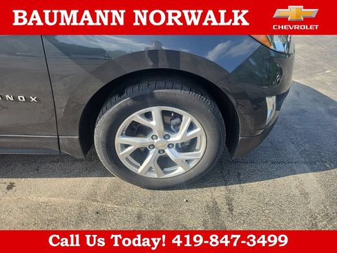 Used 2021 Chevrolet Equinox Premier FWD image 19