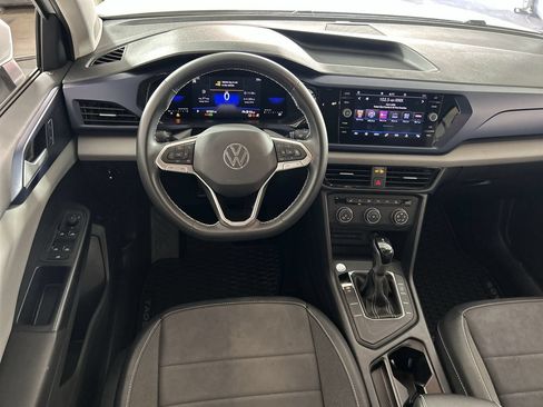 Used 2022 Volkswagen Taos SE FWD image 22