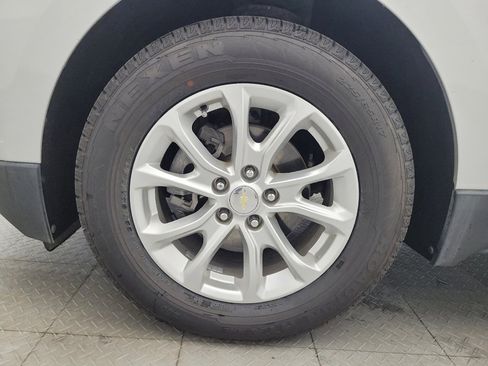 Used 2021 Chevrolet Equinox LS w/ LS Convenience Package FWD image 31