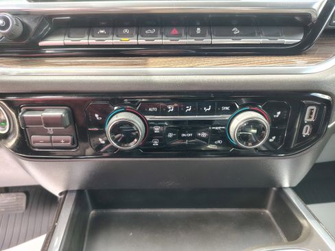 Used 2023 Chevrolet Silverado 1500 LT Trail Boss w/ Protection Package image 32