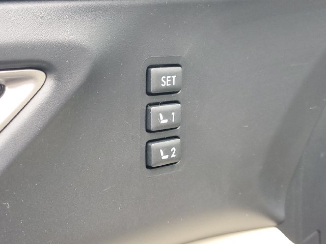 Used 2020 Subaru Ascent Limited AWD/4WD image 12