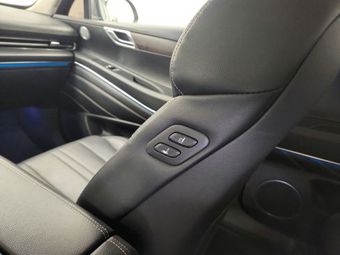 Used 2024 Genesis GV80 2.5T image 36
