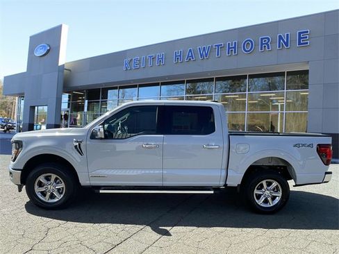 New 2025 Ford F150 XLT w/ Equipment Group 302A MID image 4