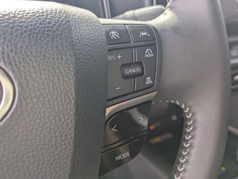 Used 2026 Toyota Camry SE FWD image 13