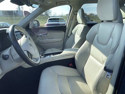 Certified 2023 Volvo XC90 T8 Plus image 20