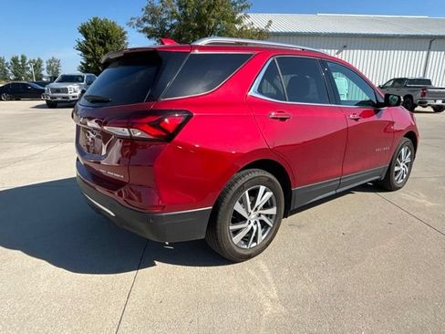 Used 2023 Chevrolet Equinox Premier AWD/4WD image 6
