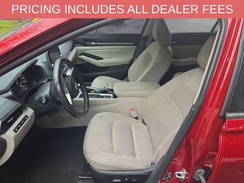 Used 2022 Nissan Altima 2.5 SV w/ SV Premium Package FWD image 4