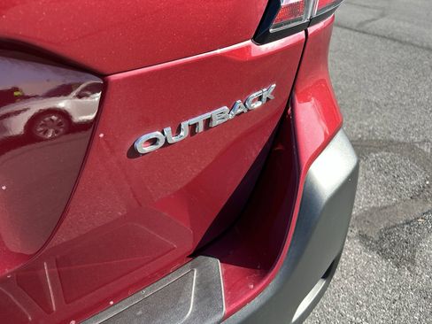 Used 2025 Subaru Outback Premium w/ Popular Package #1A image 11