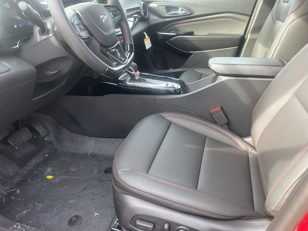 New 2026 Chevrolet Trax RS FWD image 11