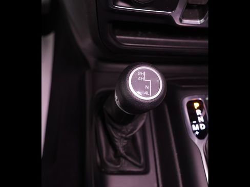 Used 2021 Jeep Wrangler Unlimited Sport image 13