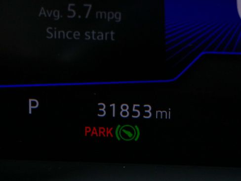 Used 2023 Volkswagen Tiguan SE w/ Panoramic Sunroof Package FWD image 16