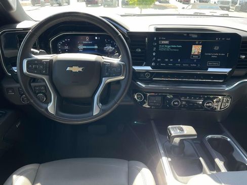 Used 2023 Chevrolet Silverado 1500 LTZ w/ LTZ Convenience Package II AWD/4WD image 11