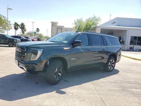 New 2026 GMC Yukon XL AT4 Ultimate image 3