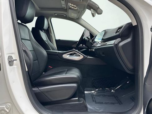 Used 2020 Mercedes-Benz GLE 450 4MATIC w/ Premium Package image 32