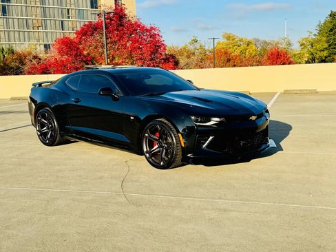 Used 2016 Chevrolet Camaro SS image 11