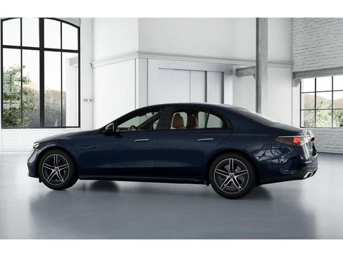 New 2026 Mercedes-Benz E 450 4MATIC Sedan image 32