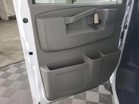 New 2026 Chevrolet Express 2500 image 26