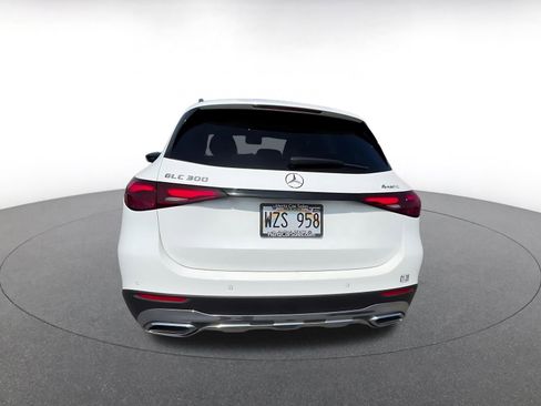 Used 2024 Mercedes-Benz GLC 300 GLC 300 image 12