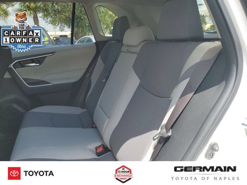 Used 2020 Toyota RAV4 XLE AWD/4WD image 20