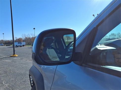 Used 2024 Toyota Tacoma TRD Sport image 42