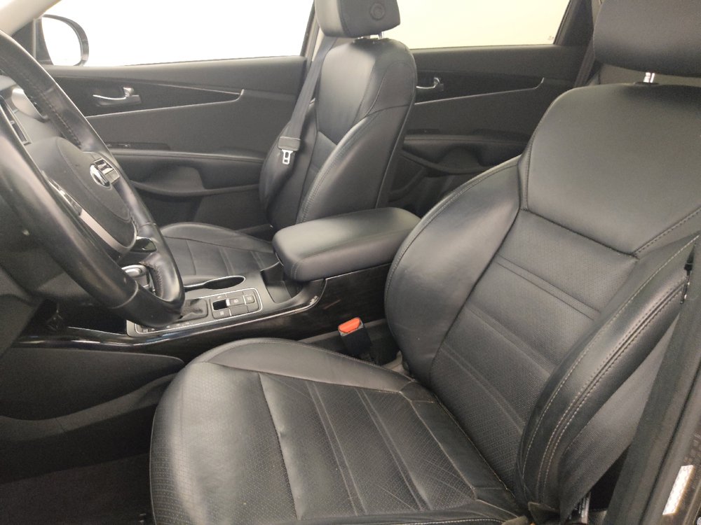 Used 2020 Kia Sorento EX FWD image 17