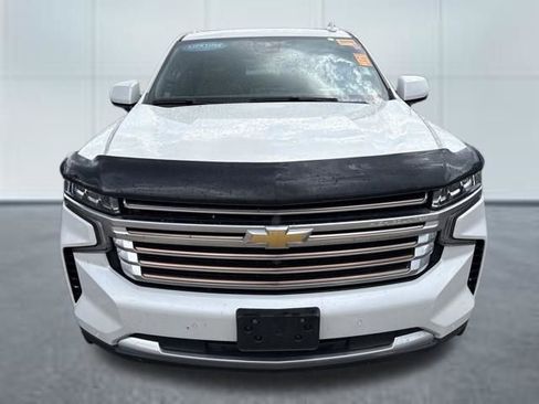 Used 2024 Chevrolet Tahoe High Country AWD/4WD image 12
