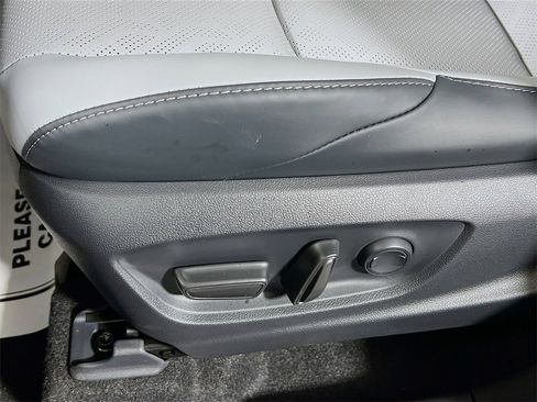 New 2026 Subaru Solterra Limited image 16