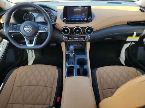New 2025 Nissan Sentra SV w/ SV Premium Package FWD image 10