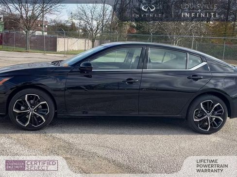 Used 2025 Nissan Altima 2.5 SR image 5