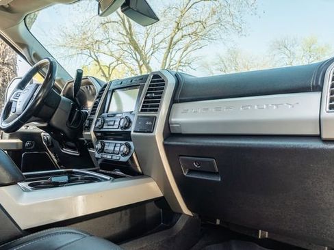 Used 2017 Ford F350 Lariat w/ Lariat Ultimate Package image 47