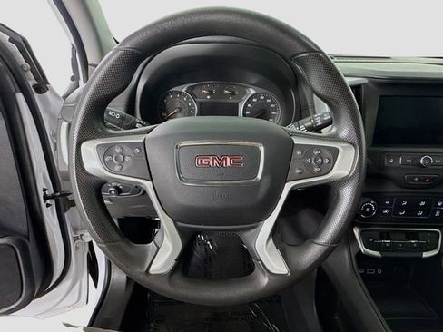 Used 2024 GMC Terrain SLE AWD/4WD image 11