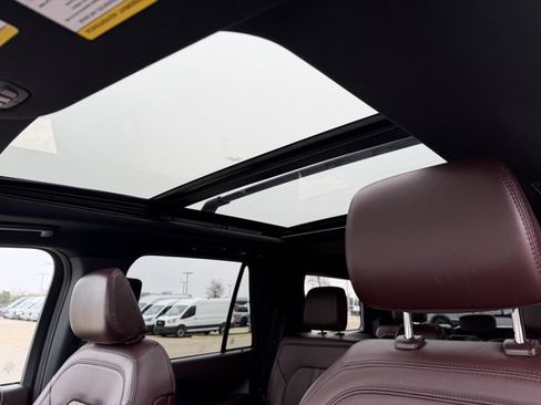 Certified 2024 Ford Expedition Limited image 12