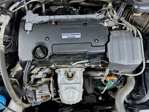 Used 2016 Honda Accord EX-L image 32