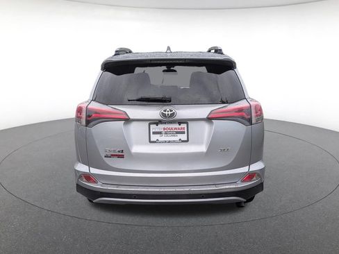 Used 2018 Toyota RAV4 XLE FWD image 19