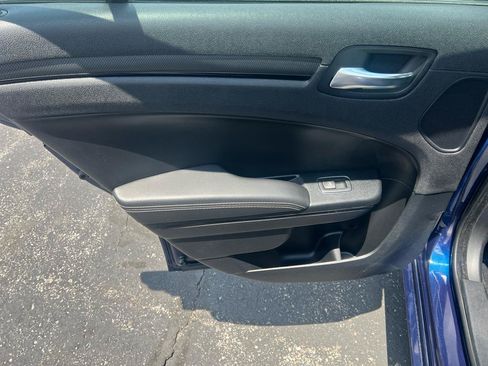 Used 2015 Chrysler 300 S w/ 300S Premium Group AWD/4WD image 15
