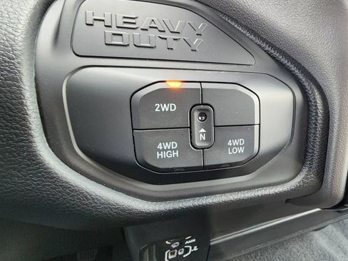 Used 2026 RAM 2500 Big Horn AWD/4WD image 31