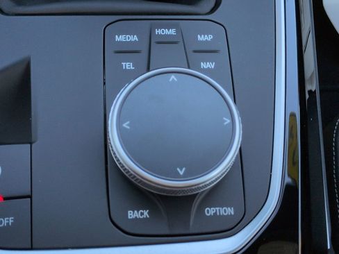 Used 2024 BMW M2 w/ Lighting Package image 22