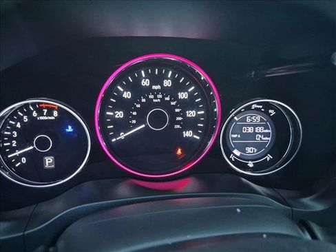 Used 2021 Honda HR-V LX image 11