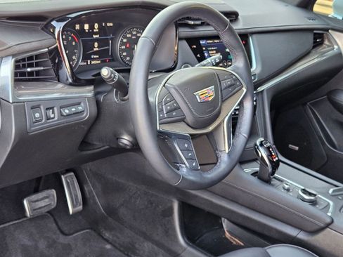 Used 2024 Cadillac XT5 Sportv w/ Platinum Package image 4