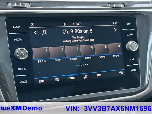 Certified 2022 Volkswagen Tiguan SE w/ Panoramic Sunroof Package image 31