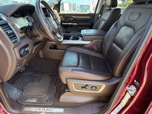 Used 2025 RAM 1500 Limited AWD/4WD image 17
